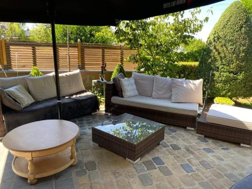 Bed and Breakfast Chez Monsieur Флоранвиль Экстерьер фото